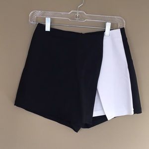 Black and white skort